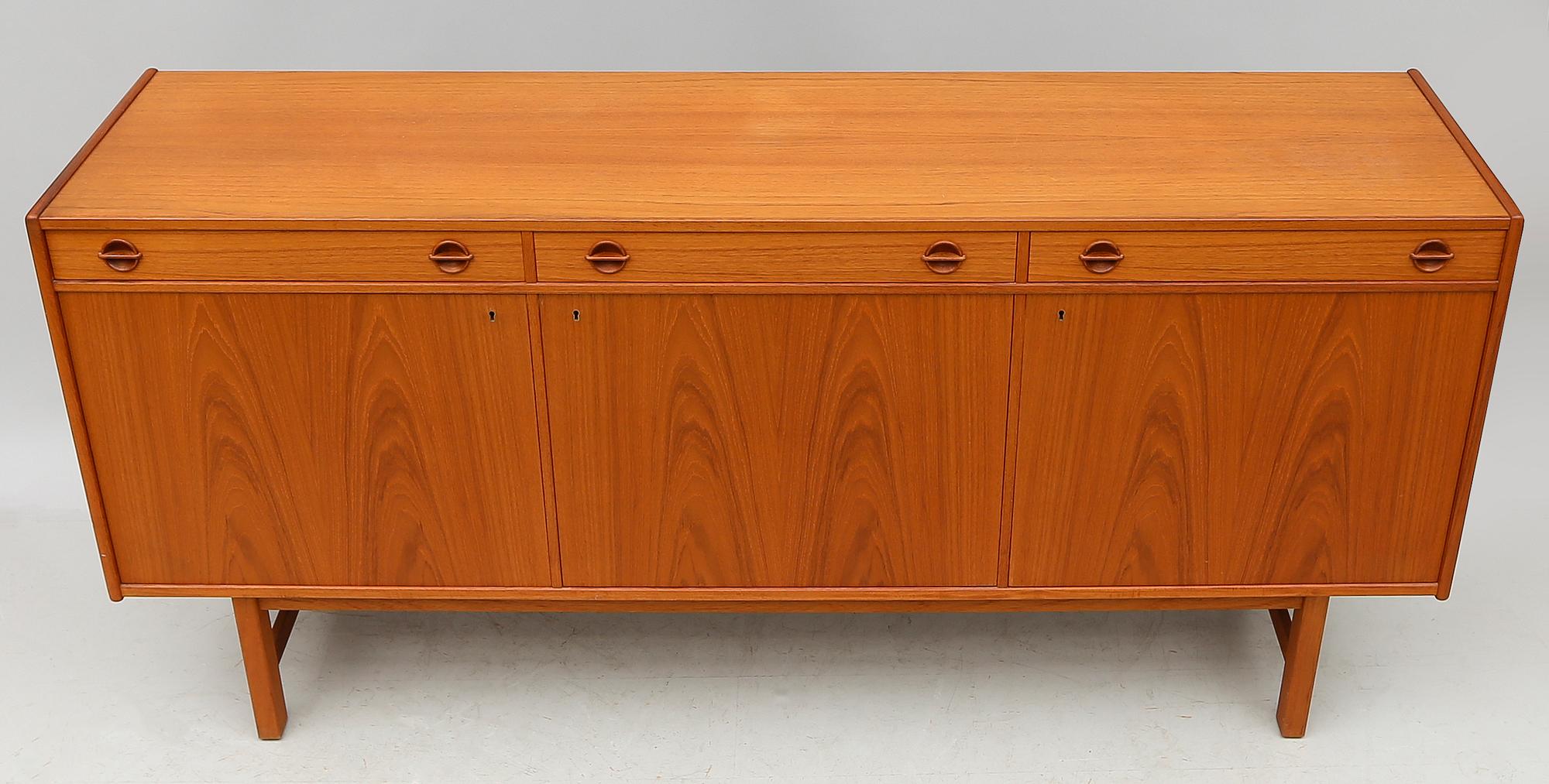 SIDEBOARD, 1900-talets andra hälft.
