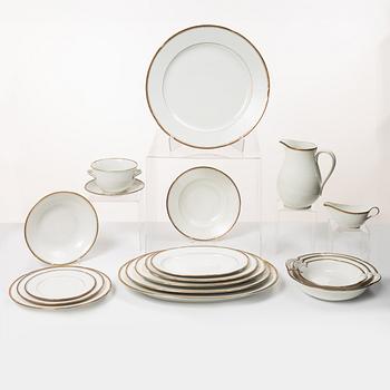 Louise Adelborg, A dinner service, 74 pieces, porcelain, "Swedish Grace/Kardinal", Rörstrand.