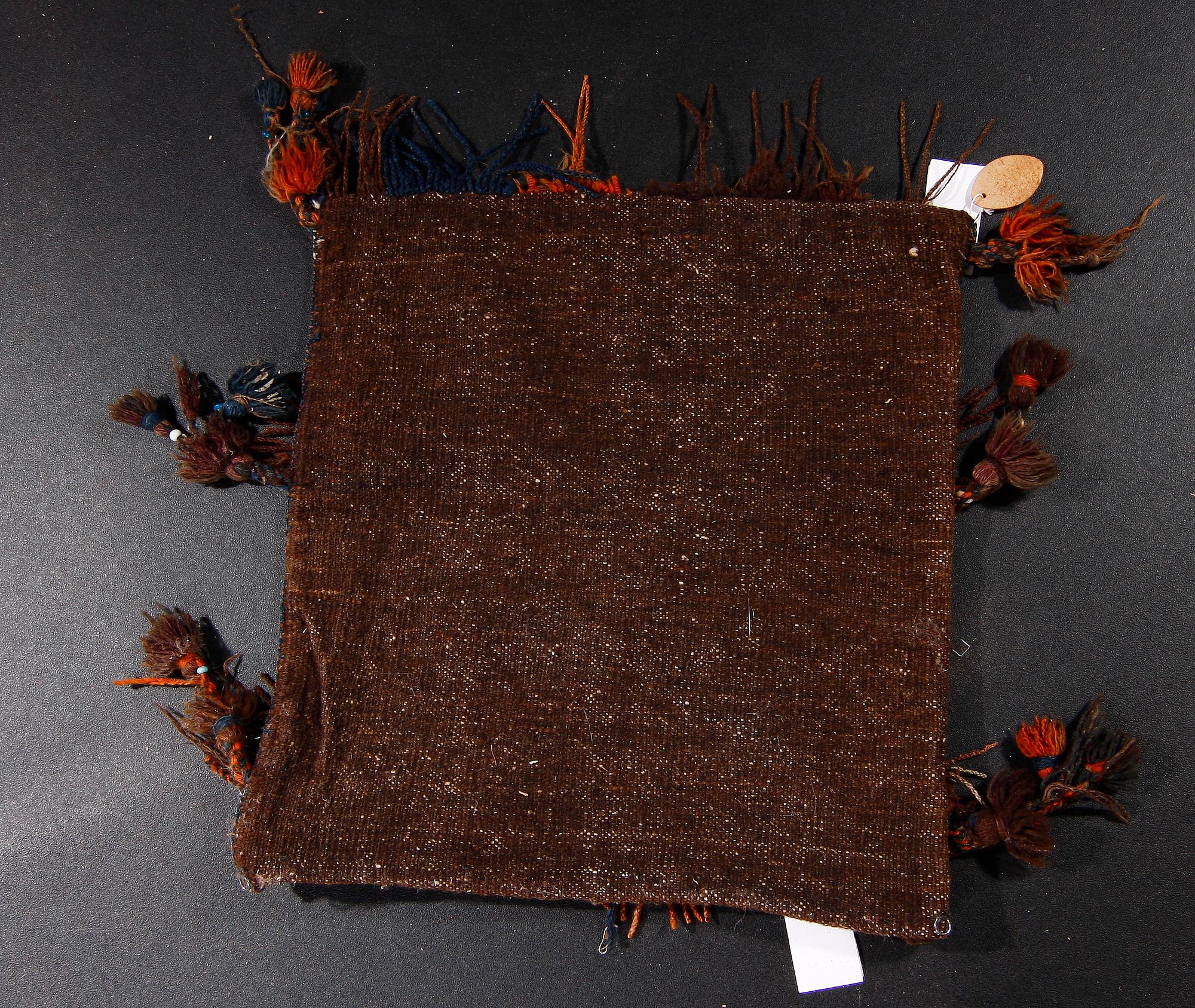 VÄSKOR, 3 st. Iran. 32x34-49x82.