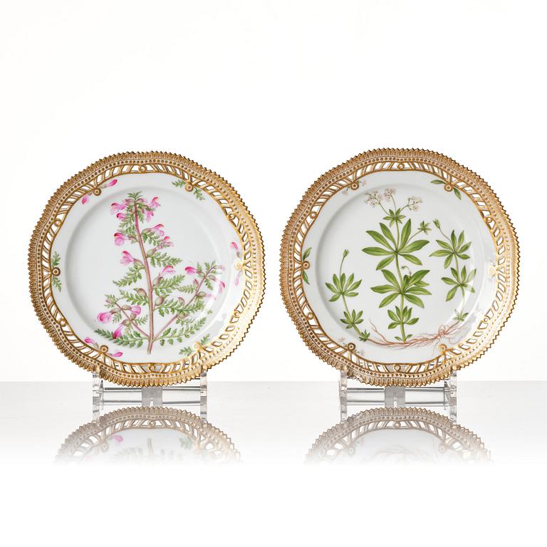 A set of 15 Royal Copenhagen 'Flora Danica' dessert dishes, Denmark, some from ca 1900, some 20th Century.