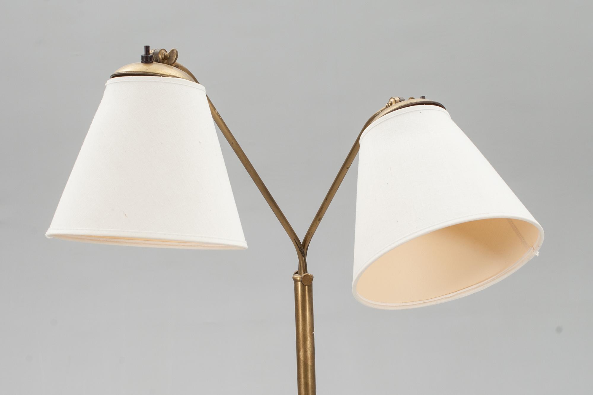 GOLVLAMPA, 1900-talets andra hälft.