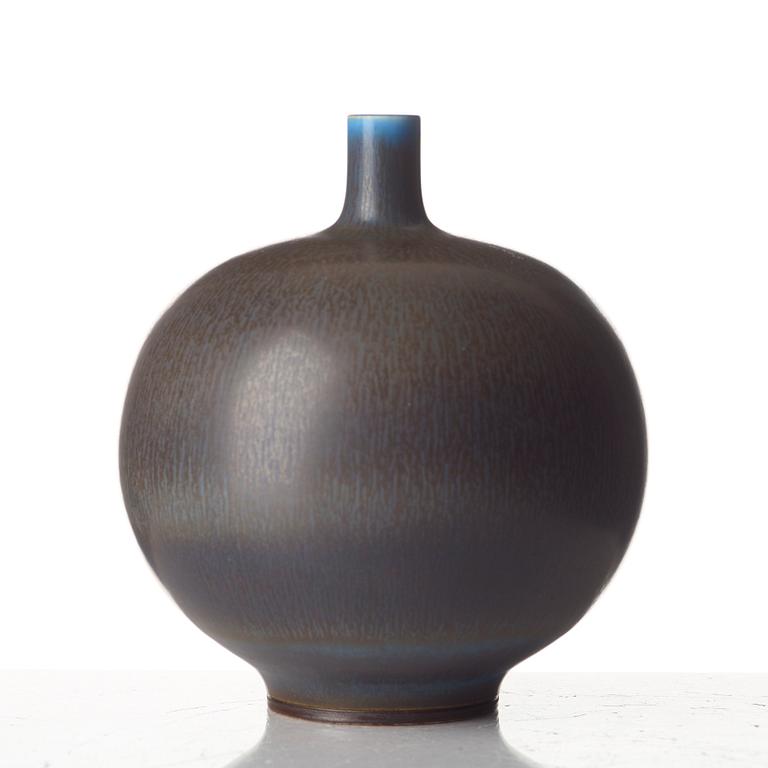 Berndt Friberg, a stoneware vase, Gustavsberg studio, Sweden 1965.