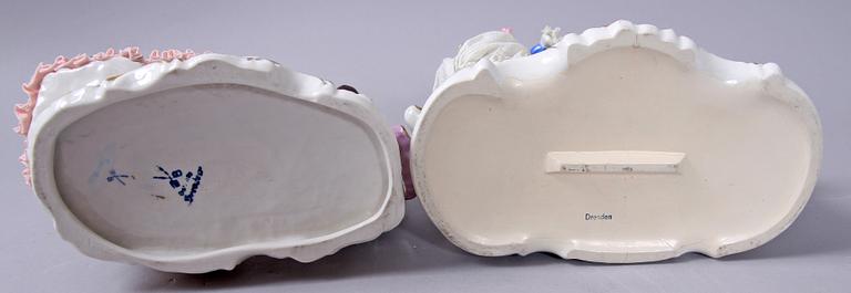 FIGURINER, 2 st, porslin, märkta Dresden, 1900-tal.