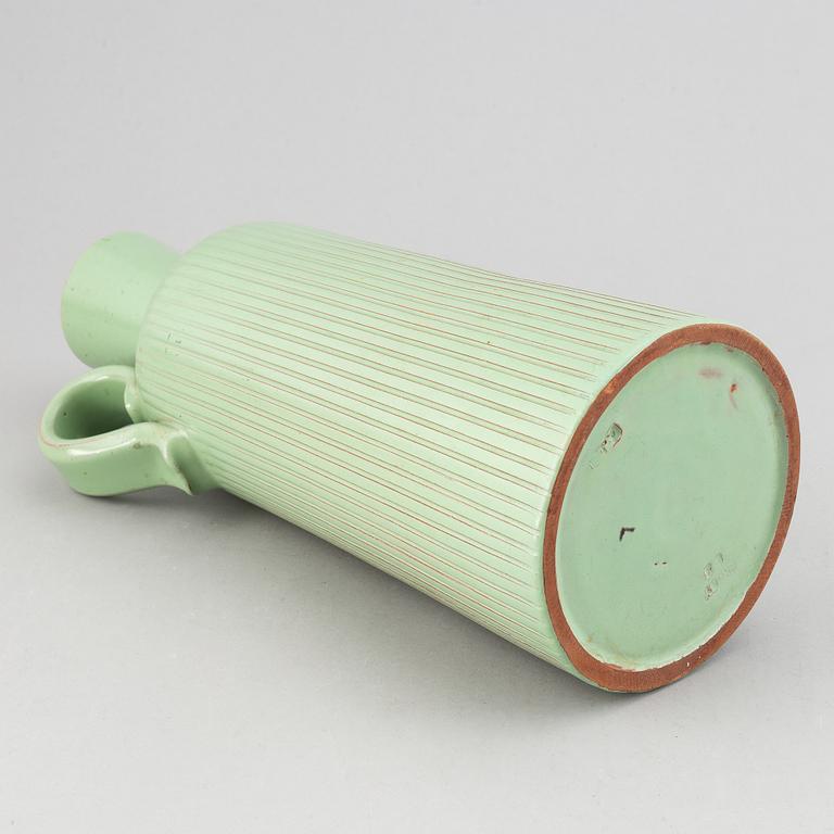 Anna-Lisa Thomson, stoneware vase.