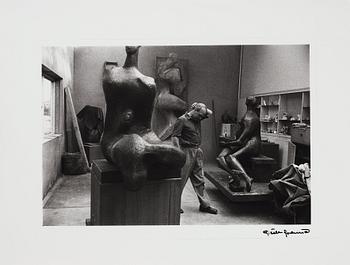 Gisèle Freund, "Henry Moore, Much Hadham, Hertfordshire, England, 1959".