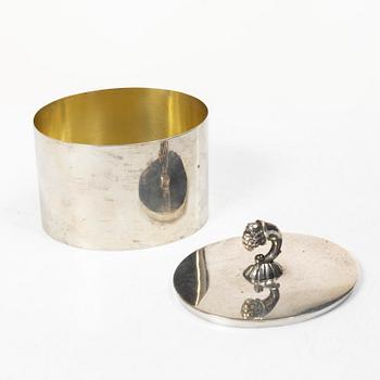 Guldsmedsaktiebolaget (GAB), Ask med lock, silver, Stockholm 1935.