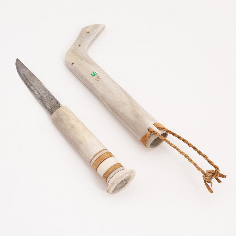 A reindeer horn knife by Thore Sunna, before 1965, signed.
