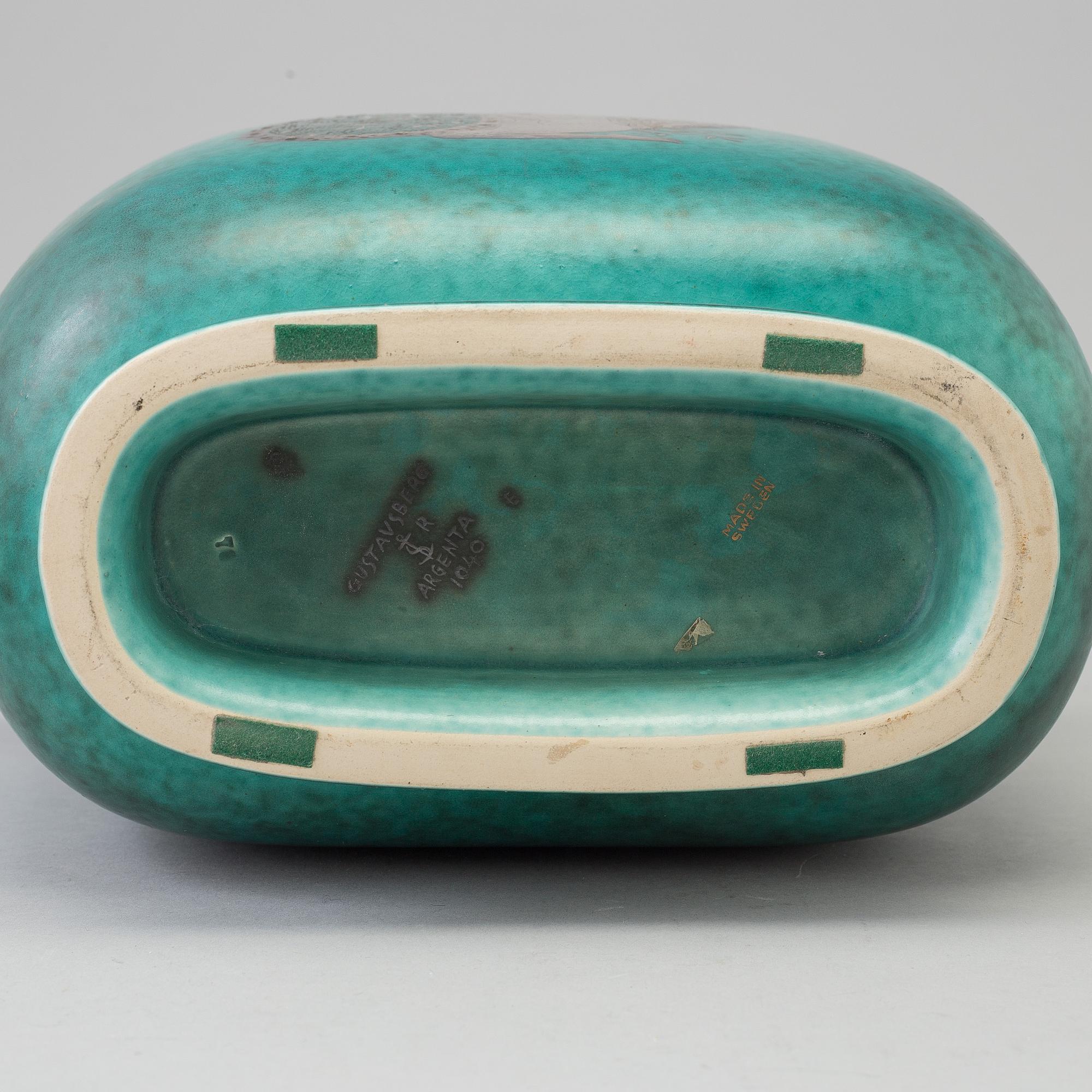 WILHELM KÅGE, an 'Argenta' stoneware  lidded vase from Gustavsberg, 1948.