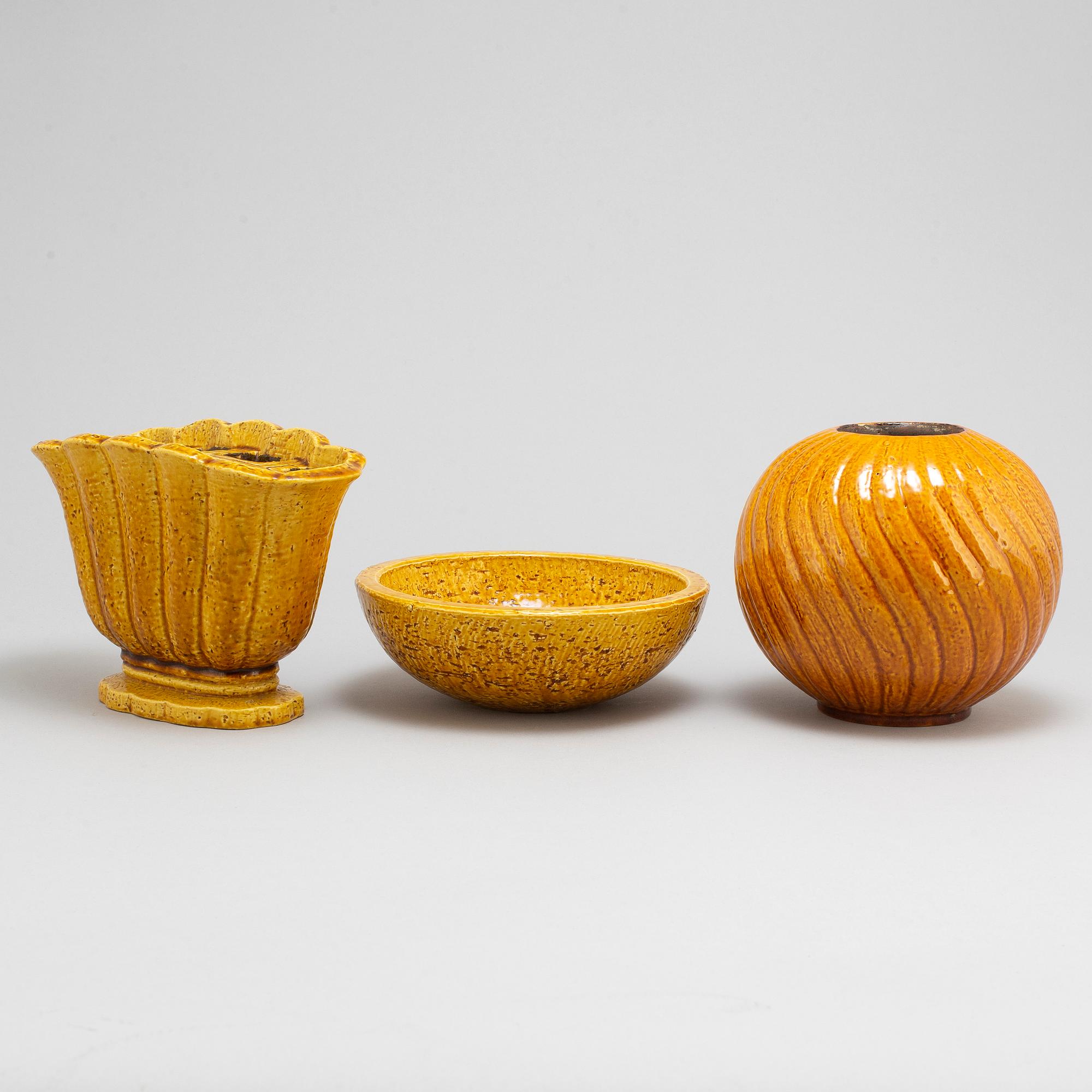 GUNNAR NYLUND, Two 'Chamotte' vases and a bowl, from Rörstrand, second half of the 20th century.