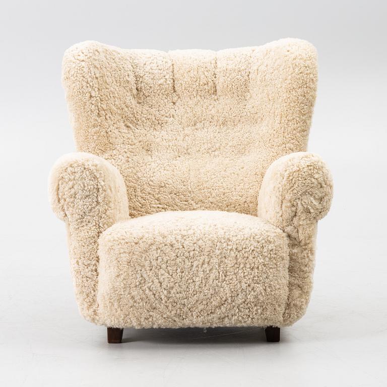 A Swedish Modern armchair, mid20th century.