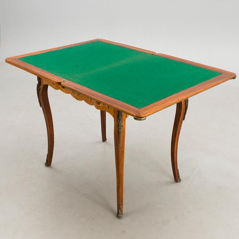 A games table from the end of the 19th Century.