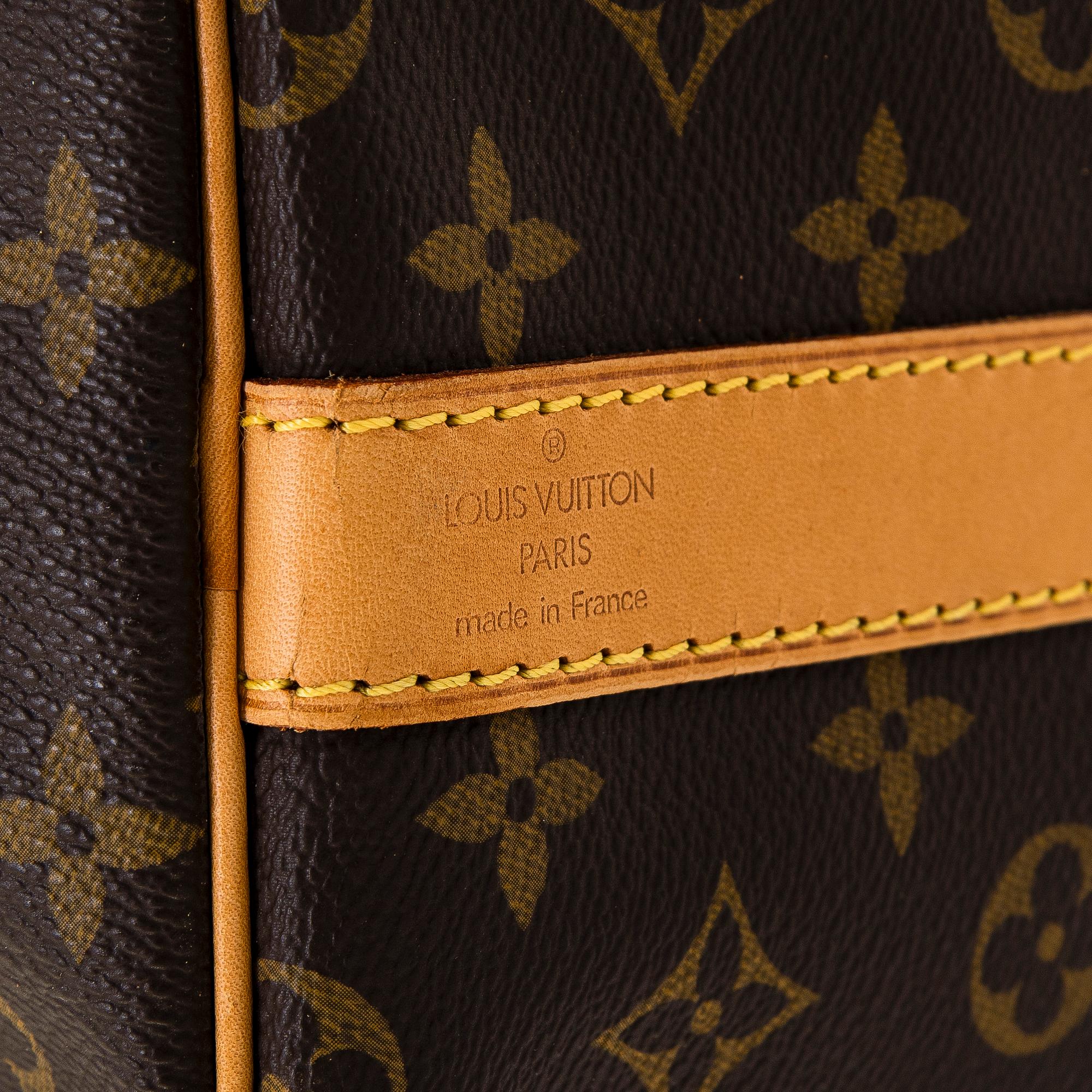Louis Vuitton, a Monogram Canvas "Keepall 60 Bandoulière" weekend bag.