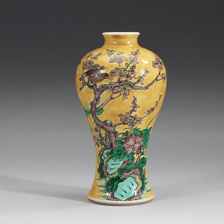 A famille jaune bisquit vase, Qing dynasty.