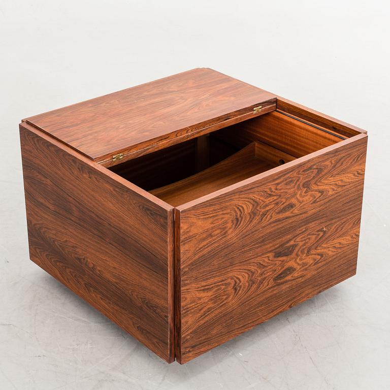 VERNER PANTON, a bar cabinet and couch, designed 1961. Cites-certificate.