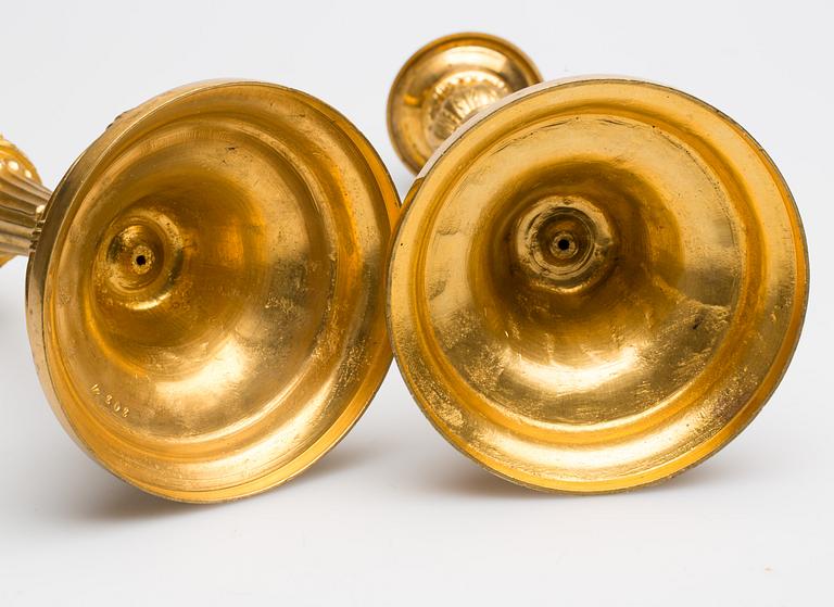 LJUSSTAKAR, ett par, Louis XVI-stil, brons, 1800-tal.