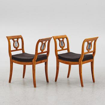 Banquet chairs, a pair, Karl Johan, first half of the 19th century.