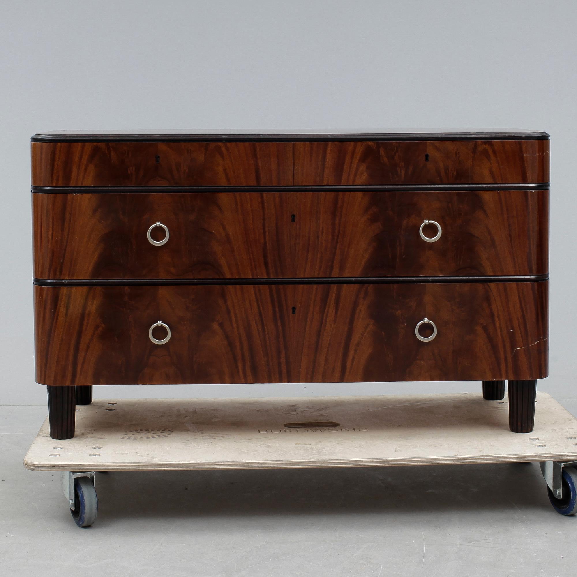 BYRÅ, mahogny, Sverige, 1940-tal.