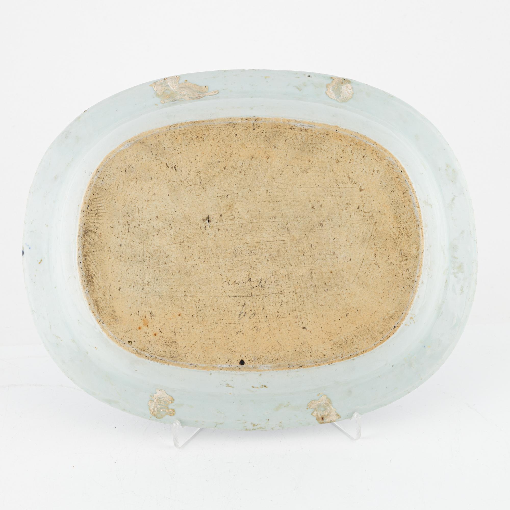 Serveringsfat, 3 st, porslin, Kina, Qianlong (1736-95).