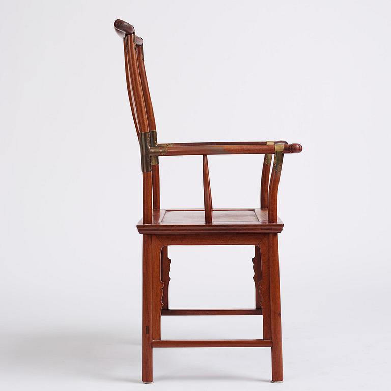 A Chinese 'official's hat' chair, Guanmaoyi, 20th century.