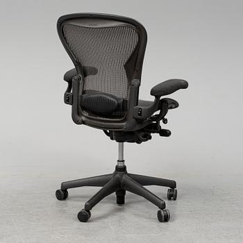 DON CHADWICK / BILL STUMPF, skrivbordsstol, "Aeron", Herman Miller, 1990/2000-tal.