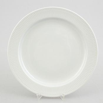 Hertha Bengtson, mat och kaffeservis, 74 delar, porslin, "Rosmarin", Rörstrand.