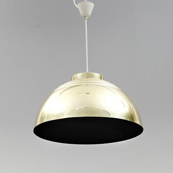 TAKLAMPA, mässing, Hans-Agne Jakobsson, Markaryd. Höjd 27 cm.