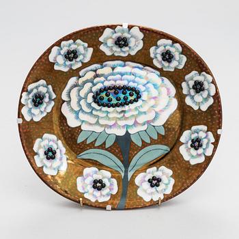 Birger Kaipiainen,  A ceramic Fiori dish, marked "Birger Kaipiainen, Arabia art made in Finland 1983", nr 1892/2000.