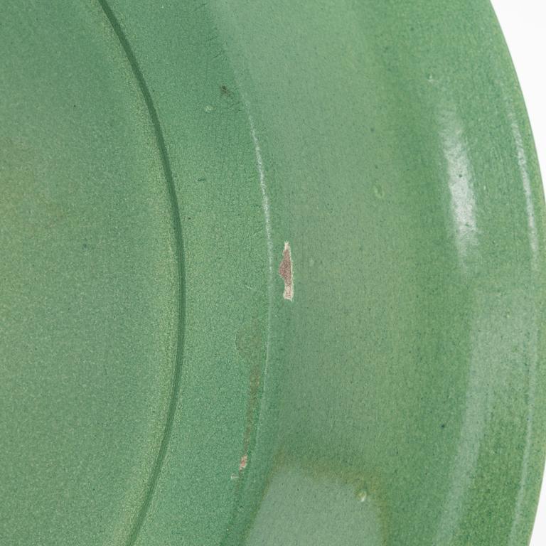 Birger Kaipiainen, a decorative ceramic plate signed Kaipiainen.