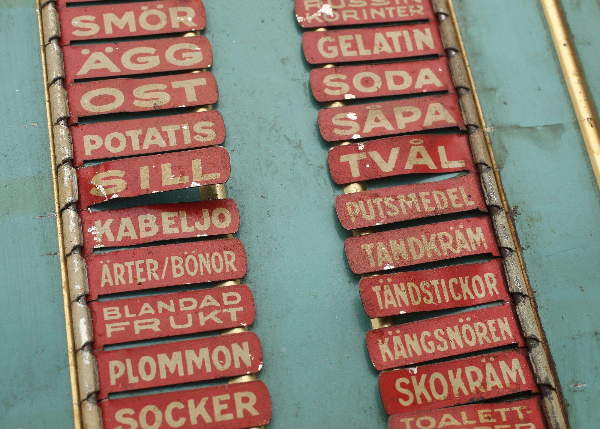 INKÖPSTAVLA TILL HUSHÅLLET, plåt, 1930/40-tal.