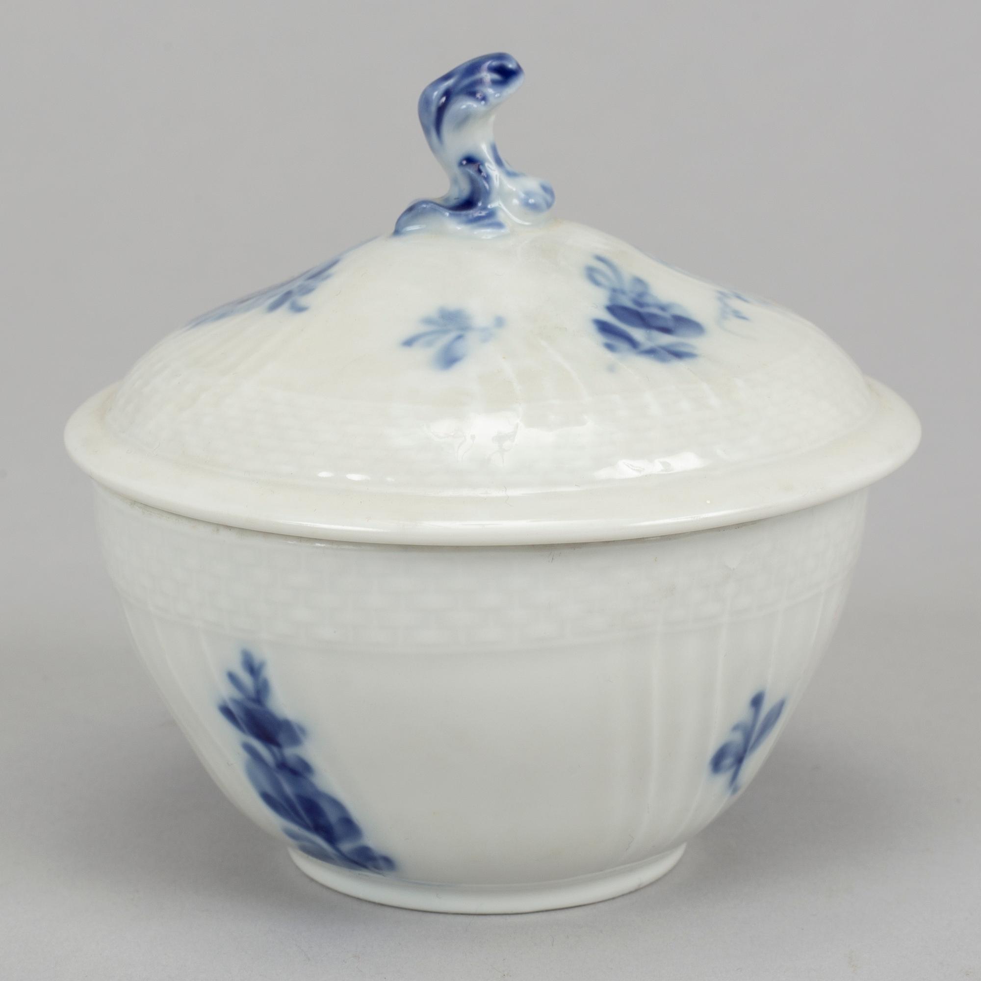 Royal Copenhagen, a part 'Blå Blomst' coffee service, Denmark (26 pieces).