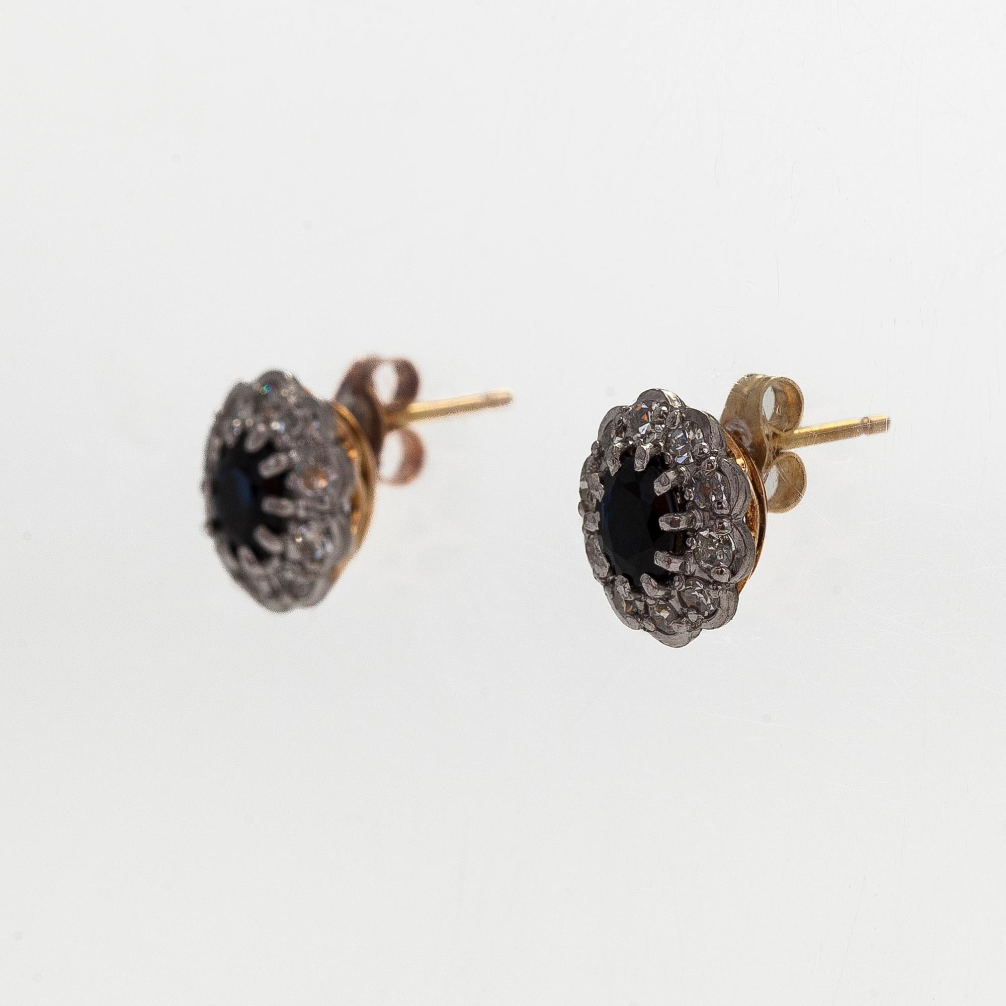 Earrings, faceted sapphires, 8/8 cut diamonds, 14K gold and white gold.