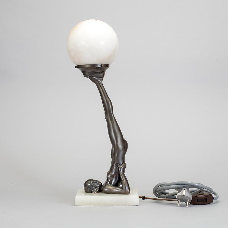 BORDSLAMPA, patinerad brons och alabaster. Art deco, 1920-/30-tal.