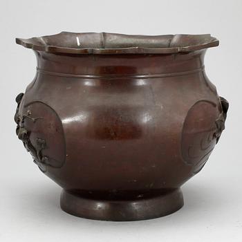 YTTERFODER, orientalisk, 1900-talets första hälft.