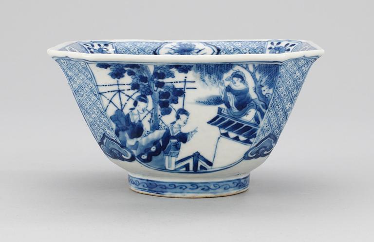 SKÅL, porslin. Kangxi-stil, sen Qing.