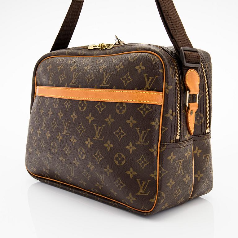Louis Vuitton, a Monogram 'Reporter GM' bag.