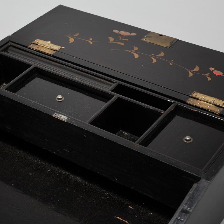 A writing box from Japan, first half of the 20th century.