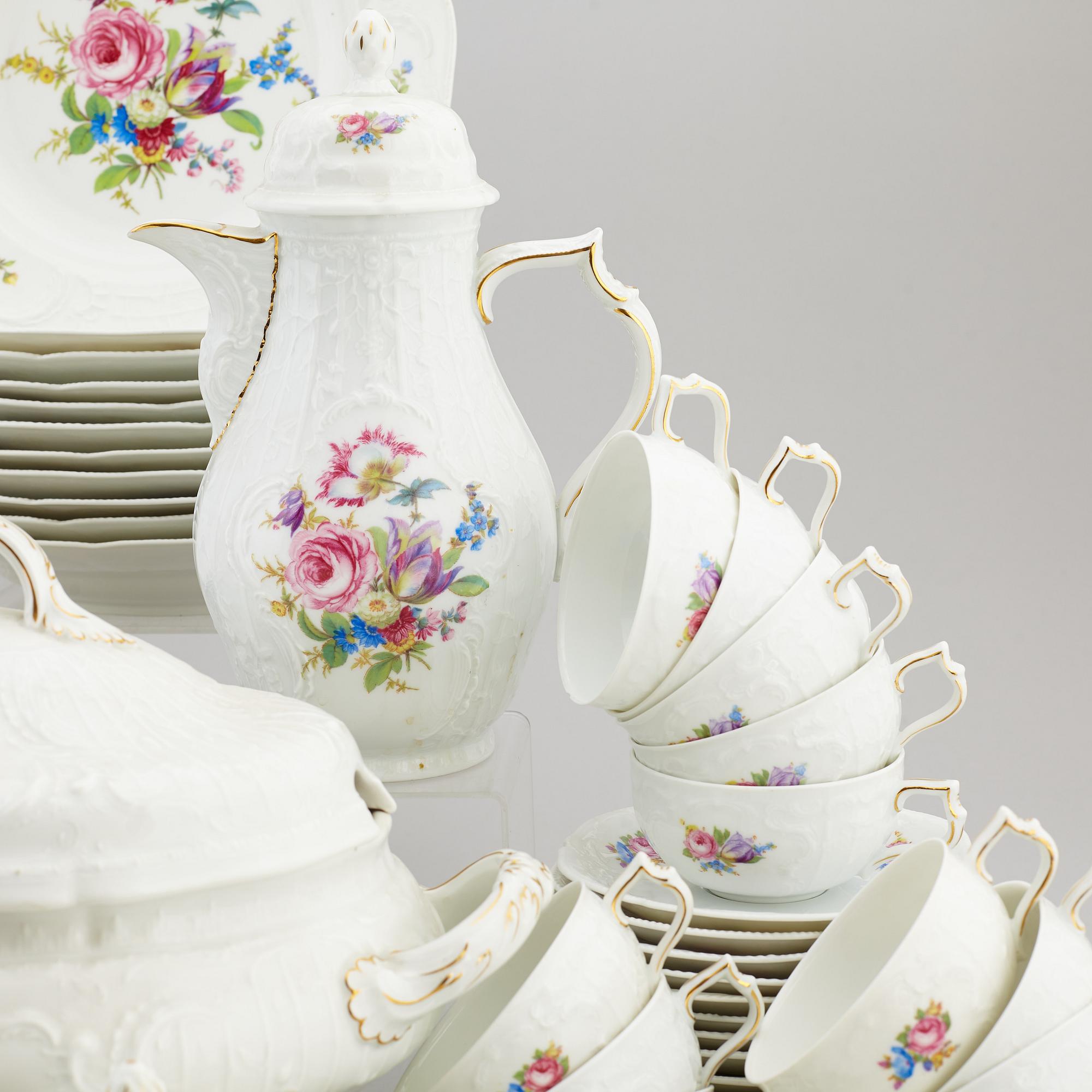 A Rosenthal 'Sanssouci' porcelain part coffee and dinner service, Germany, 20th century (76 pieces).