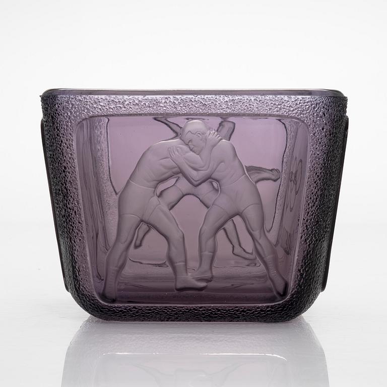 Antti Salmenlinna, malja, "Olympiamalja", Riihimäen Lasi, 1940.