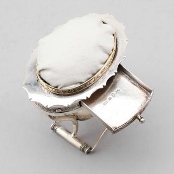 SYBARON, silver, Anders Lundqvist, Stockholm 1831. Vikt ca 155 gram.