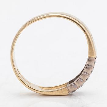 A 14K gold ring, diamonds totalling approx. 0.30 ct, Morris Lindblom & Co, Turku 2005.