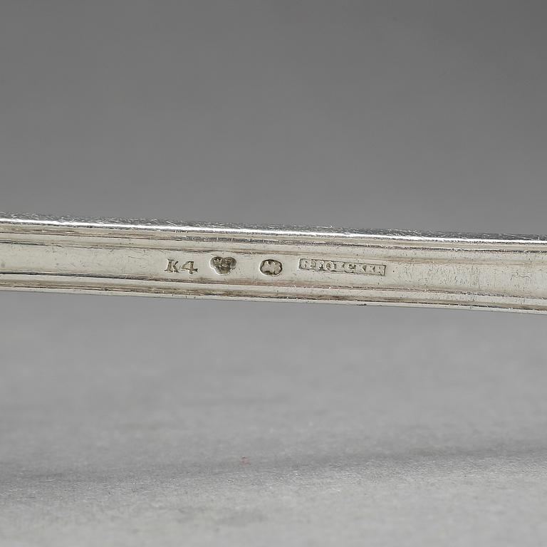 RAGUSKEDAR, ett par, silver, Gustaf Theodor Folcker, Stockholm 1840. Ca 230 gram.