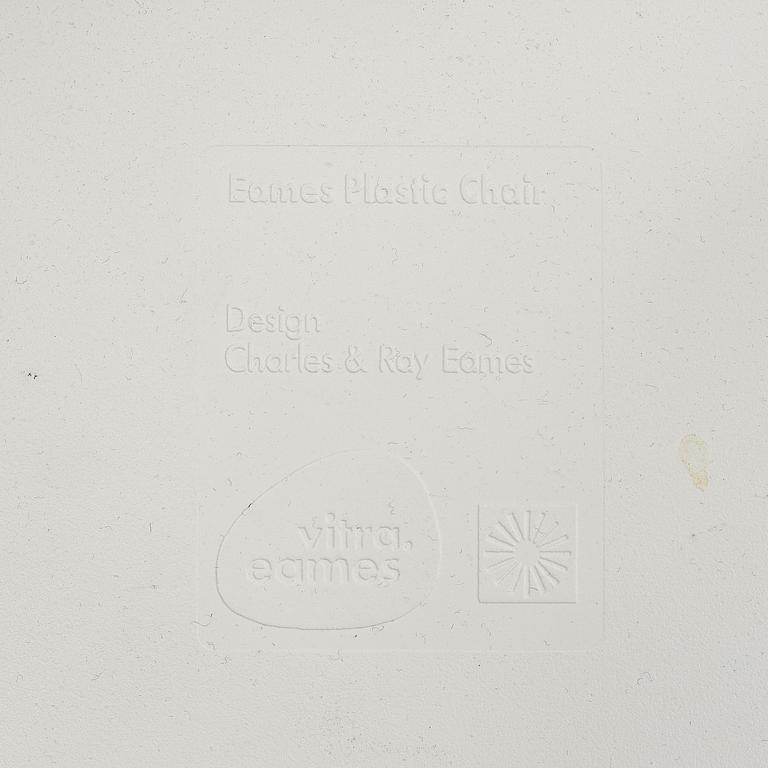 CHARLES AND RAY EAMES, six DSR chairs, Vitra, 2012.