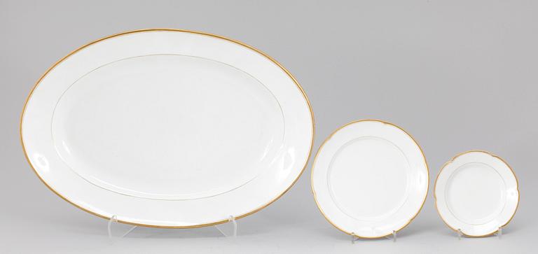 MATSERVIS, 75 delar, porslin, Bing & Gröndahl, Köpenhamn, Danmark, 1900-talets första hälft.