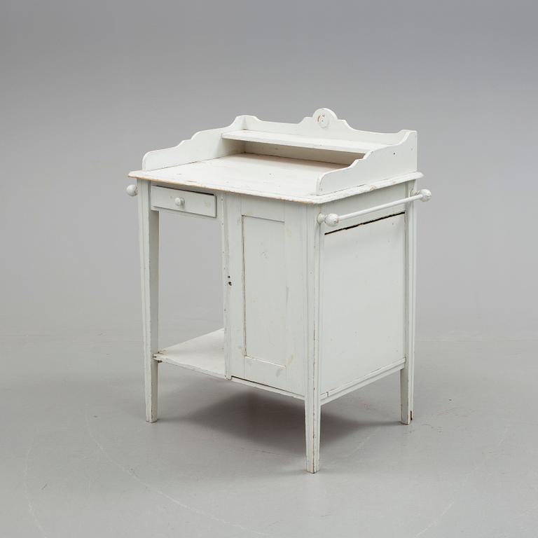 TOALETTBORD, 1900-talets början.