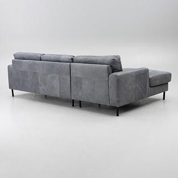 A contemporary "Notting Hill" sofa by Carl Zambetta, Italy.
