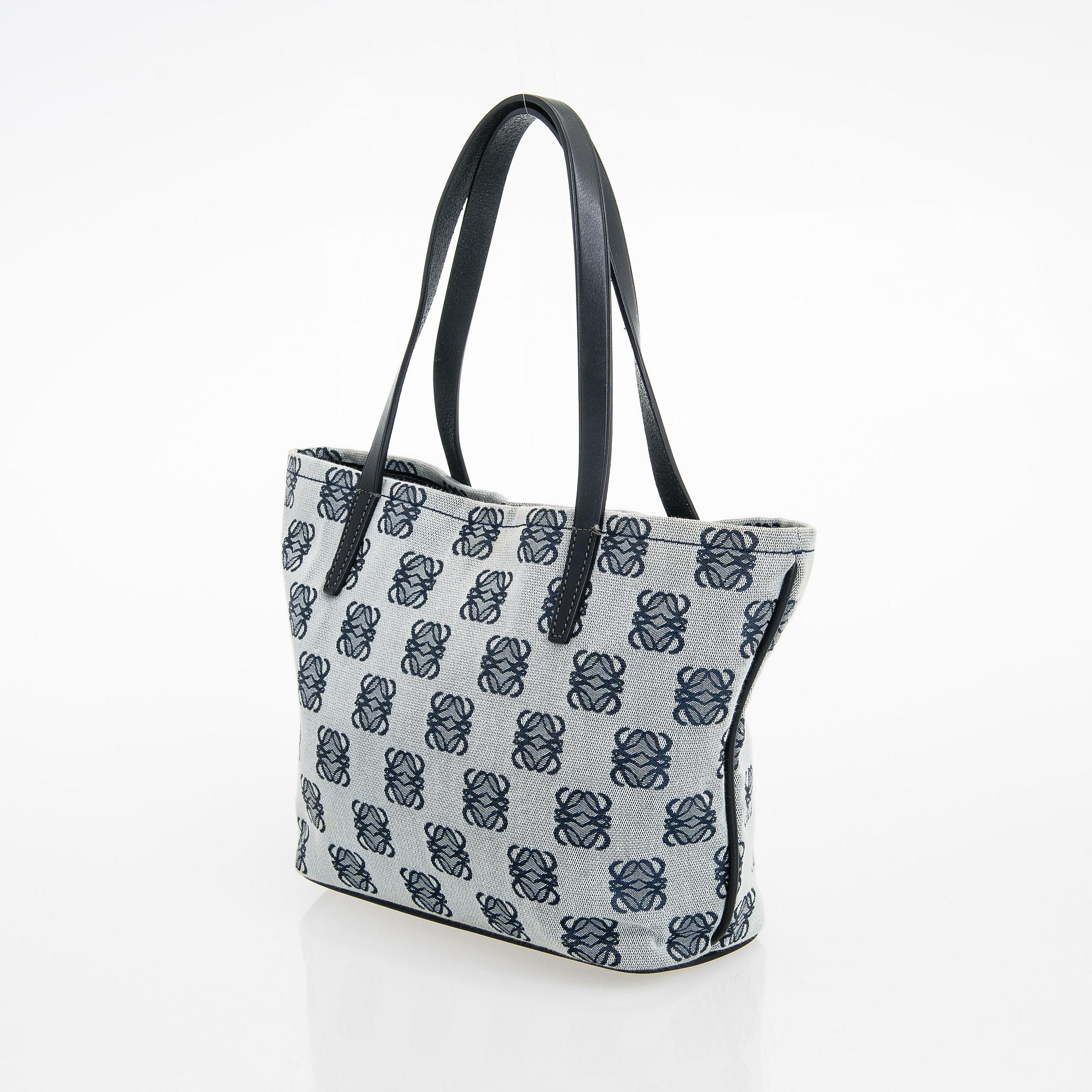 Loewe, väska.