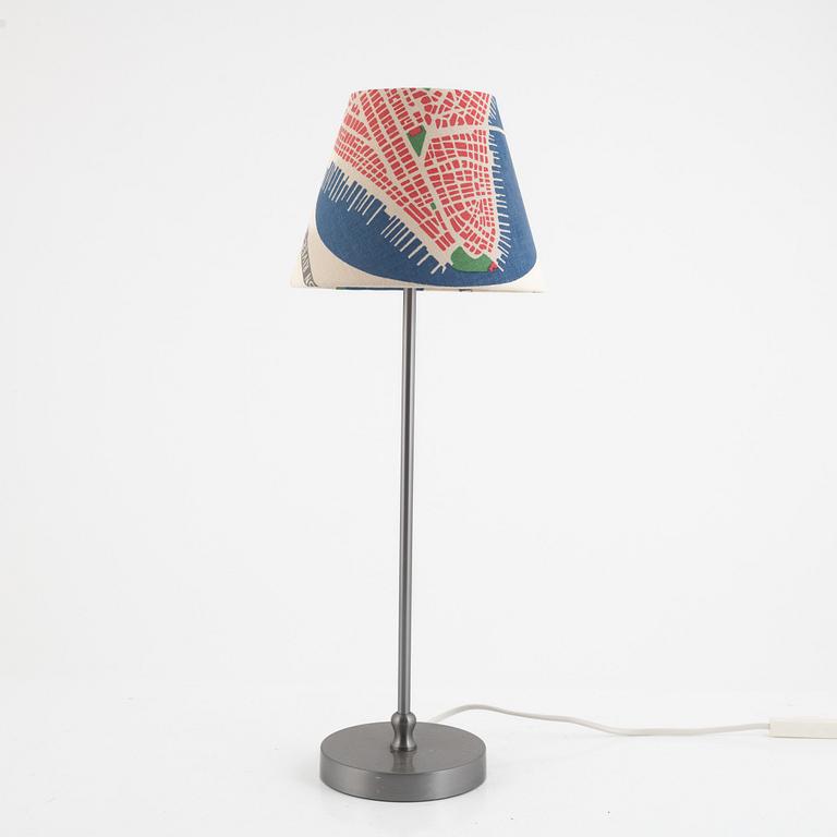 Josef Frank, bordslampa, modell 2332/2, Firma Svenskt Tenn.