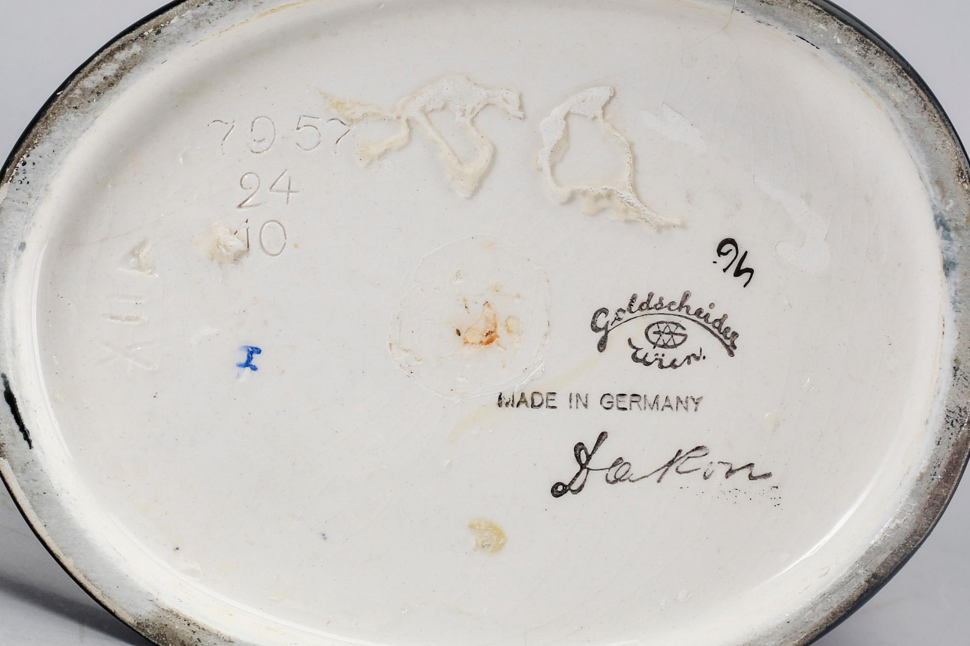 Stefan Dakon stoneware figurín for Goldscheider.