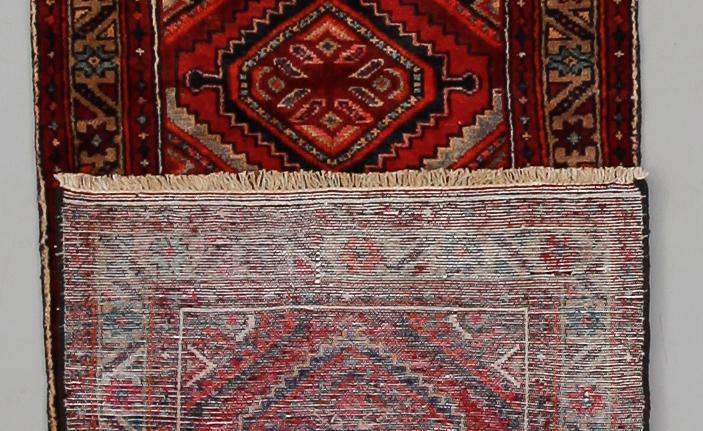 MATTA, Hamadan, ca 307 x 78 cm.