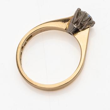 Lars-Erik Nilsson, 18K gold solitaire ring with a diamond, Ängelholm 1990.